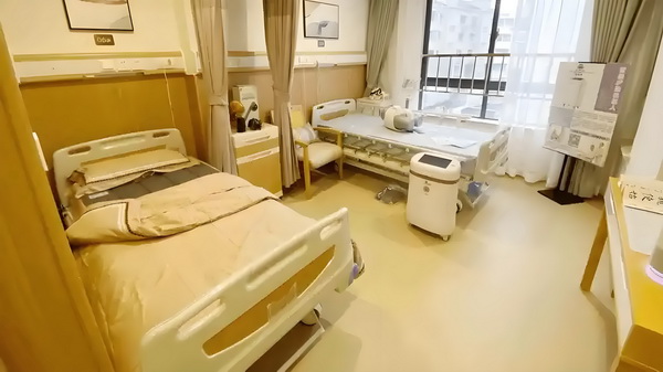 国球进商圈“体育+商业”助推消费融合